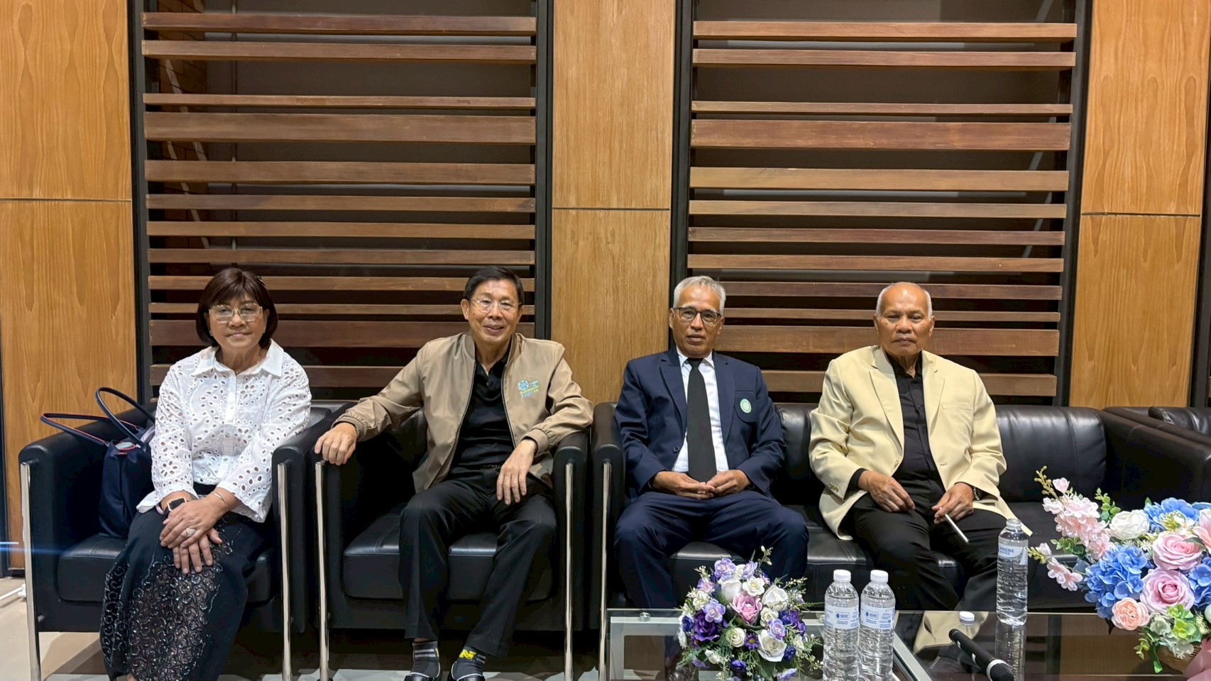 โครงการอบรมเจาะลึกเทคนิคการเขียนหนังสือโต้ตอบและรายงานการประชุม ยุค AI รุ่นที่ 1 รูปที่ 20