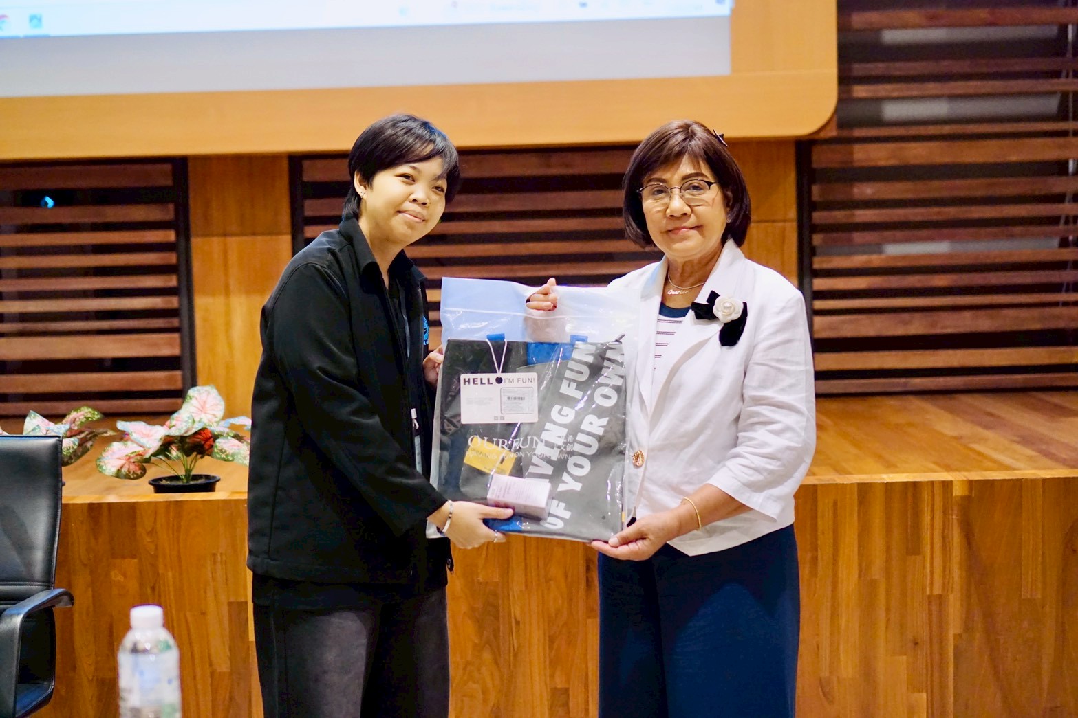 โครงการอบรมเจาะลึกเทคนิคการเขียนหนังสือโต้ตอบและรายงานการประชุม ยุค AI รุ่นที่ 2 รูปที่ 8