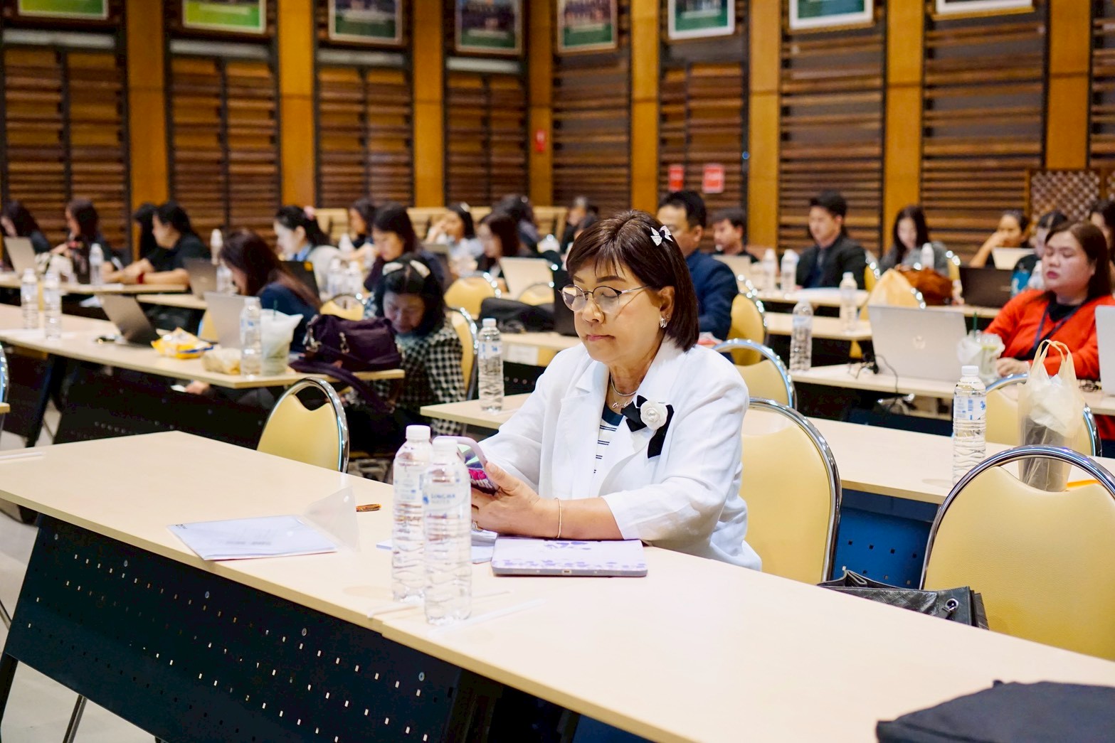โครงการอบรมเจาะลึกเทคนิคการเขียนหนังสือโต้ตอบและรายงานการประชุม ยุค AI รุ่นที่ 2 รูปที่ 35