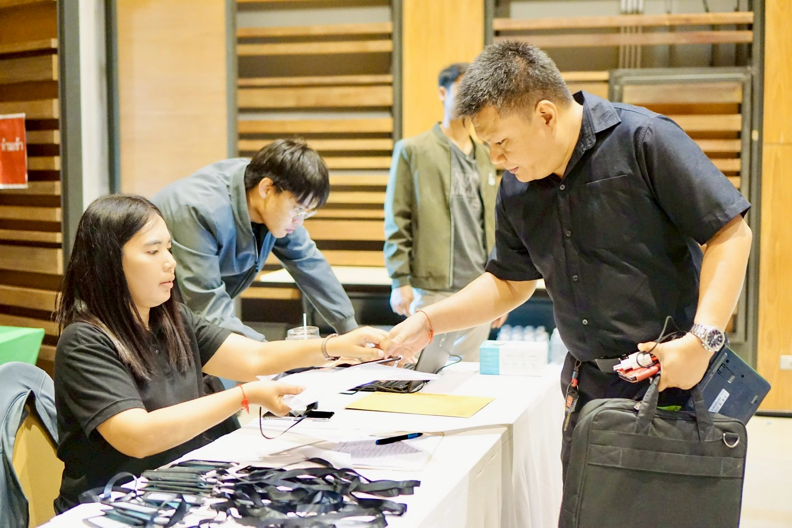 โครงการอบรมเจาะลึกเทคนิคการเขียนหนังสือโต้ตอบและรายงานการประชุม ยุค AI รุ่นที่ 2 รูปที่ 76