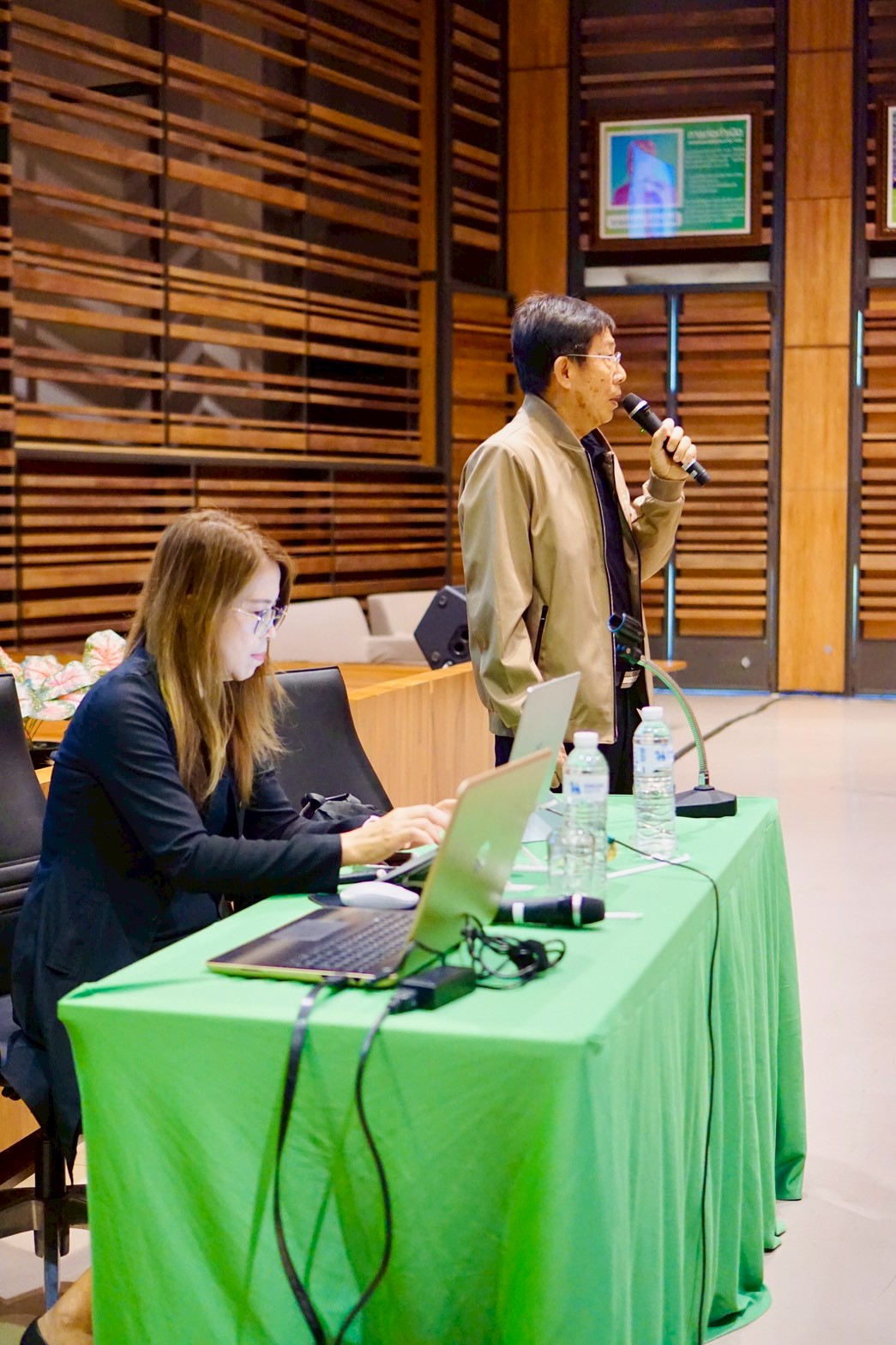 โครงการอบรมเจาะลึกเทคนิคการเขียนหนังสือโต้ตอบและรายงานการประชุม ยุค AI รุ่นที่ 2 รูปที่ 84