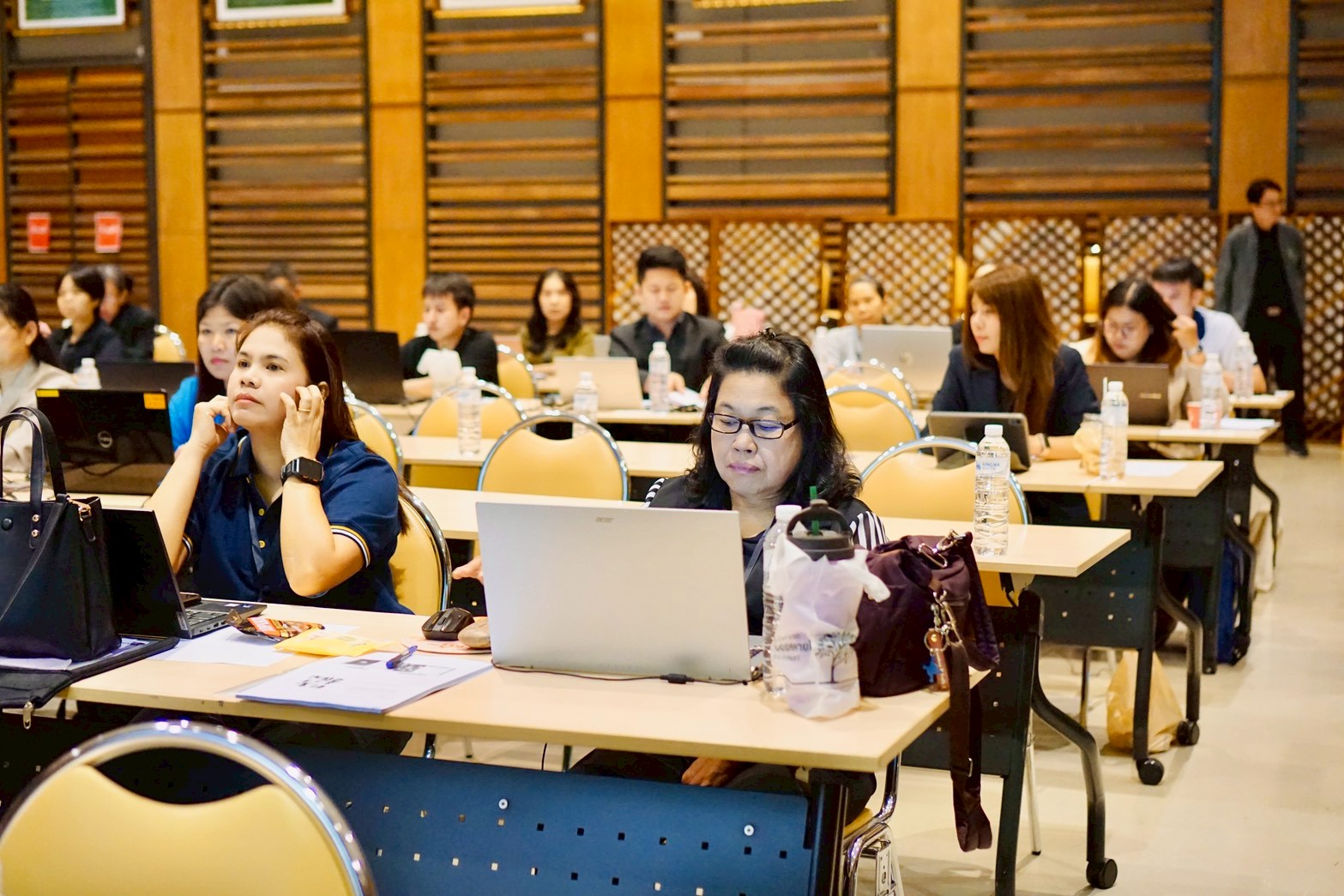 โครงการอบรมเจาะลึกเทคนิคการเขียนหนังสือโต้ตอบและรายงานการประชุม ยุค AI รุ่นที่ 2 รูปที่ 85