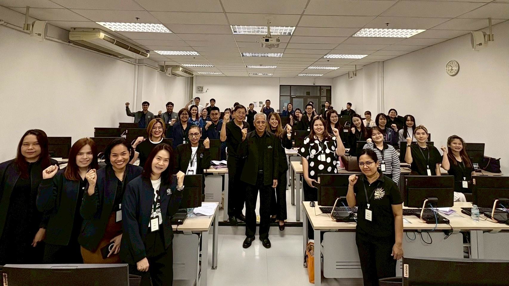 โครงการอบรมการใช้โปรแกรม Microsoft Excel เพื่อเพิ่มประสิทธิภาพการปฏิบัติงานสหกรณ์ รุ่นที่ 3 รูปที่ 15
