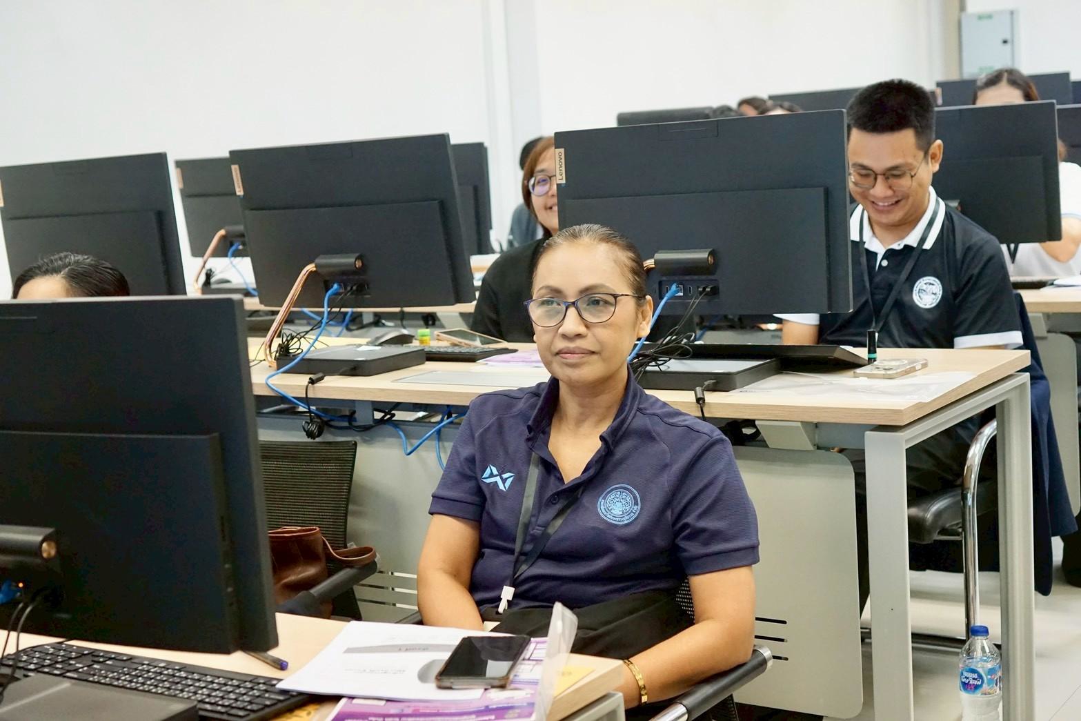 โครงการอบรมการใช้โปรแกรม Microsoft Excel เพื่อเพิ่มประสิทธิภาพการปฏิบัติงานสหกรณ์ รุ่นที่ 3 รูปที่ 56