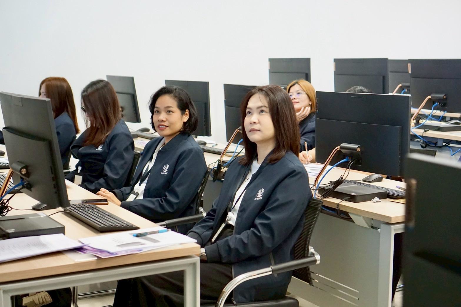 โครงการอบรมการใช้โปรแกรม Microsoft Excel เพื่อเพิ่มประสิทธิภาพการปฏิบัติงานสหกรณ์ รุ่นที่ 3 รูปที่ 64